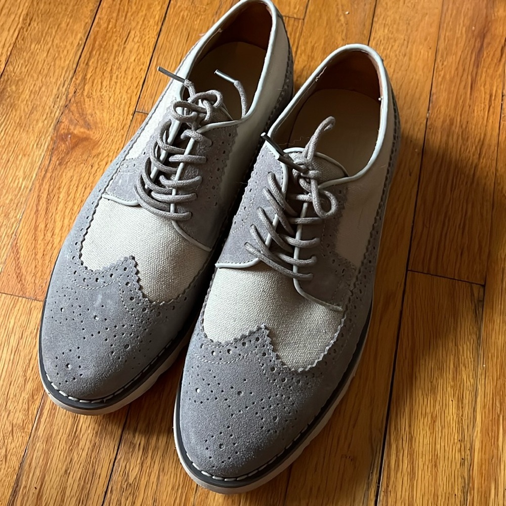 Generic Surplus Men’s Suede Wingtip size 10